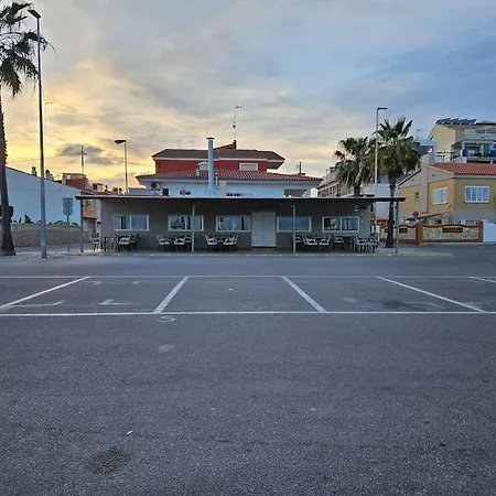 Piso Entero Muy Cerca De La Playa